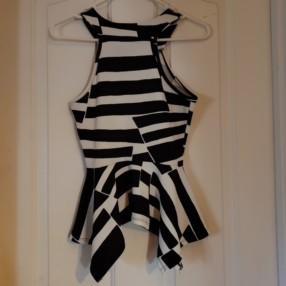 Ladies Top - Picture 2 of 3